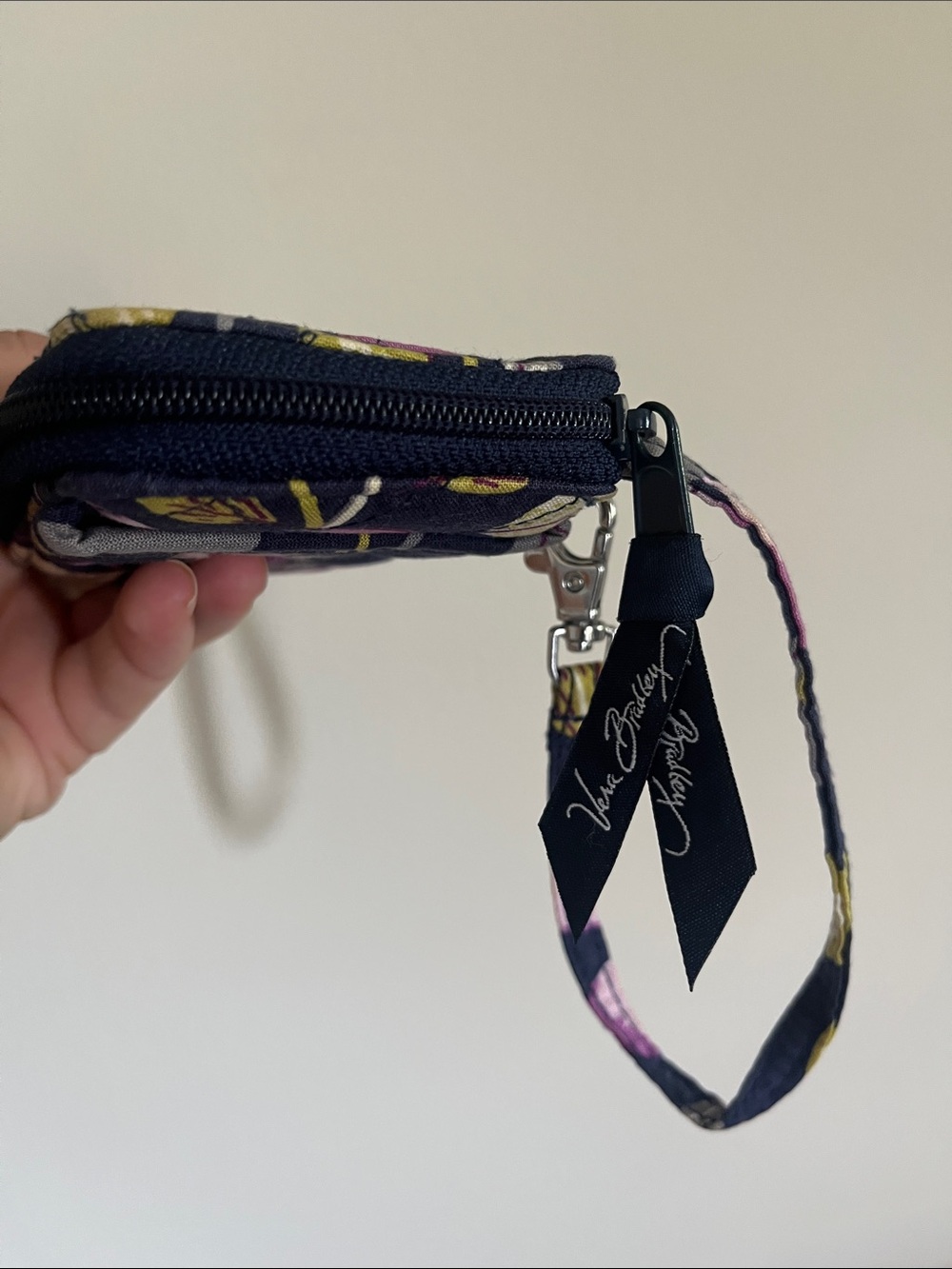 Vera Bradley Plumb Petals Nightingale Patterns Compact Wristlet Wallet - Picture 10 of 10